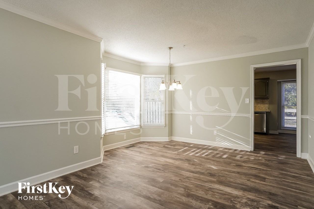 3622 Two Oaks Dr - Photo 5 of 15