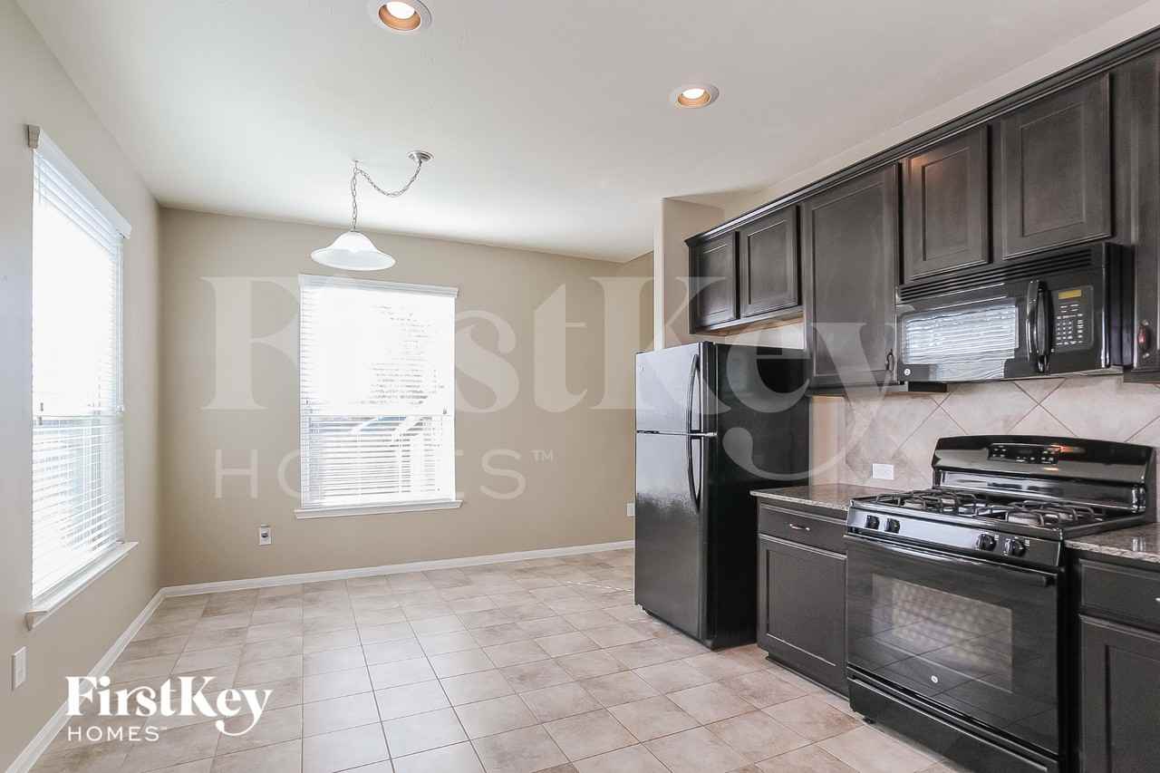 16318 River Wood Ct - Photo 6 of 16