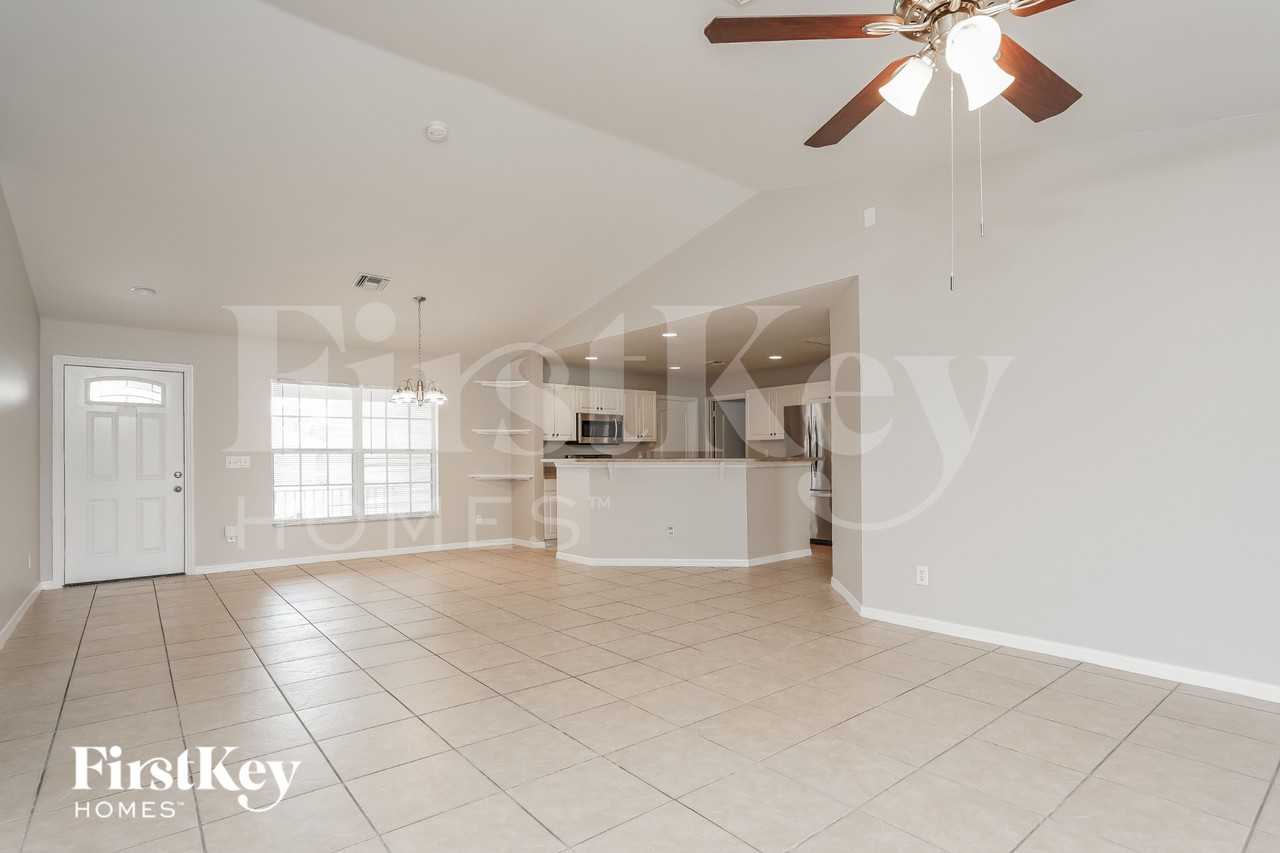 2908 51st St Sw - Photo 3 of 16
