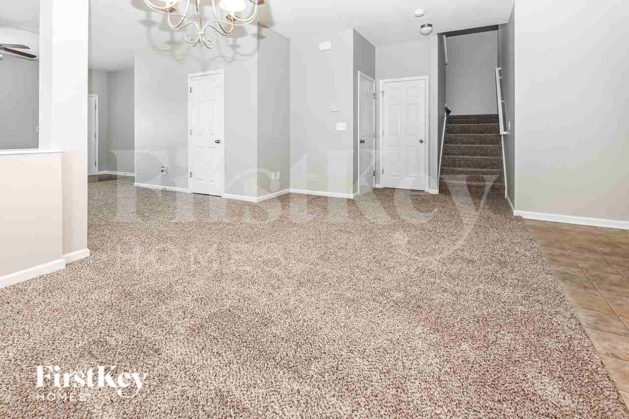 3222 Lemongrass Ln - Photo 6 of 16