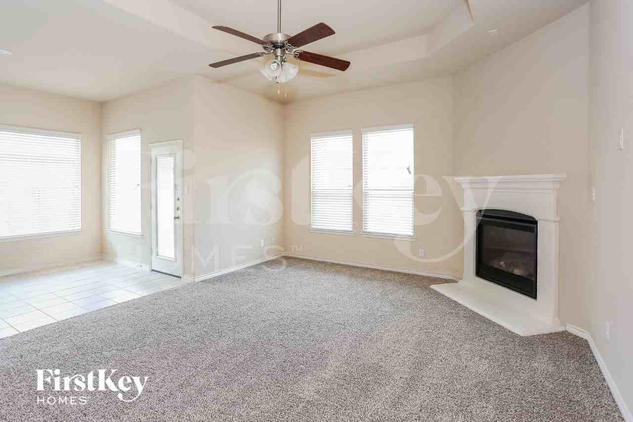 921 Lake Cypress Ln - Photo 2 of 16
