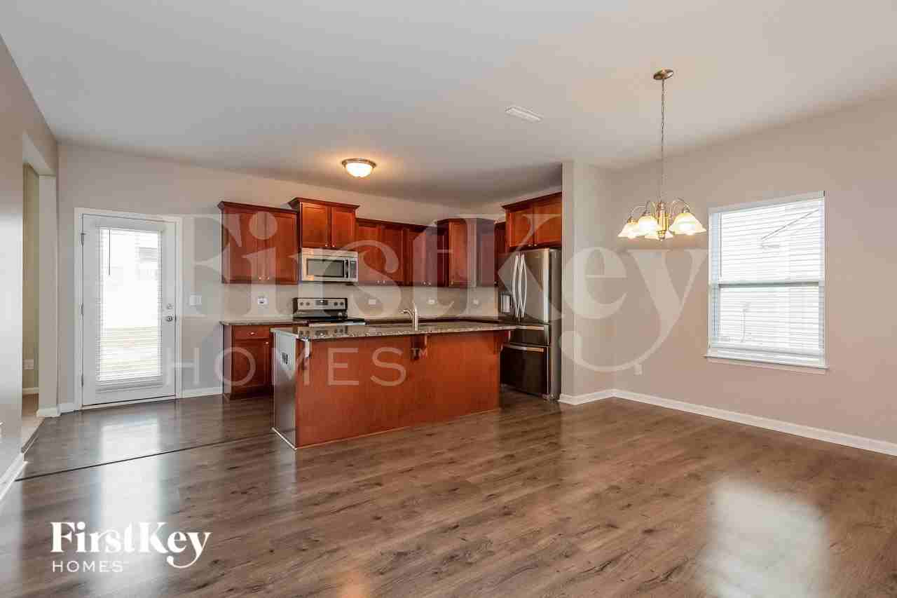 244 Fesperman Cir - Photo 4 of 15