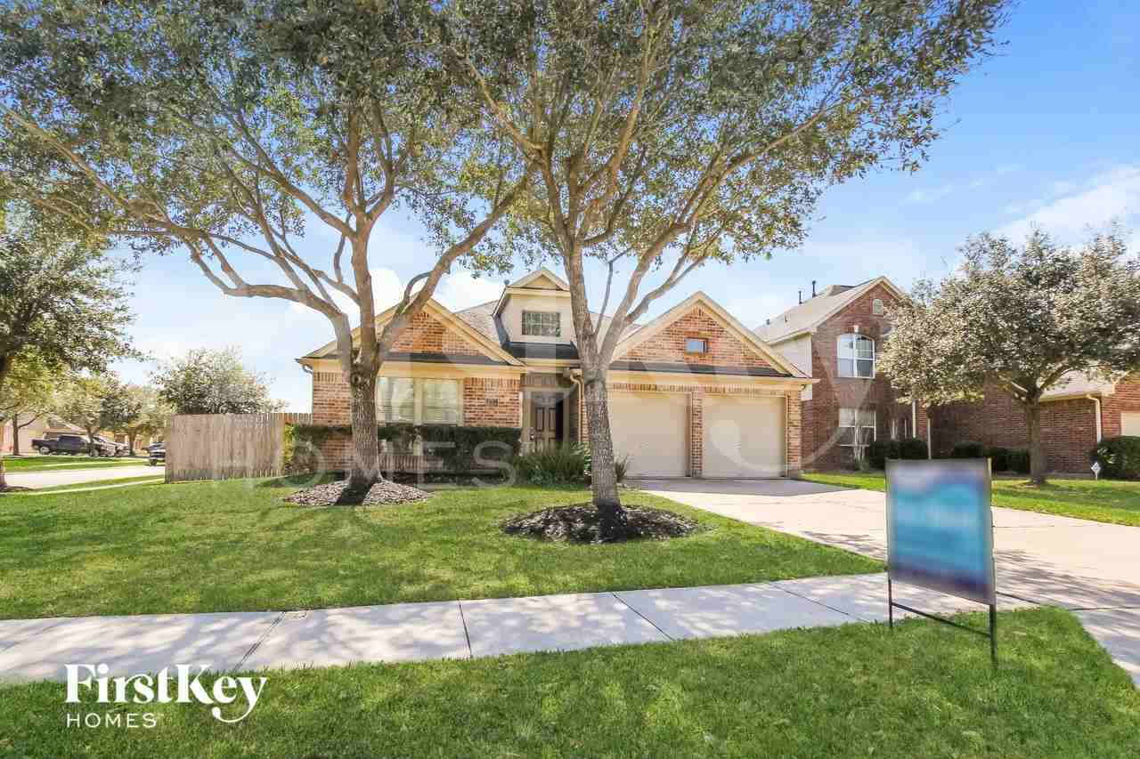 2703 Facet Creek Dr - Photo 2 of 16