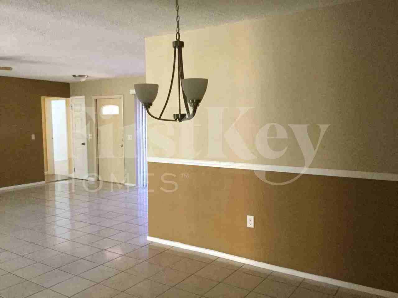 8801 N Bermuda Dr - Photo 6 of 17