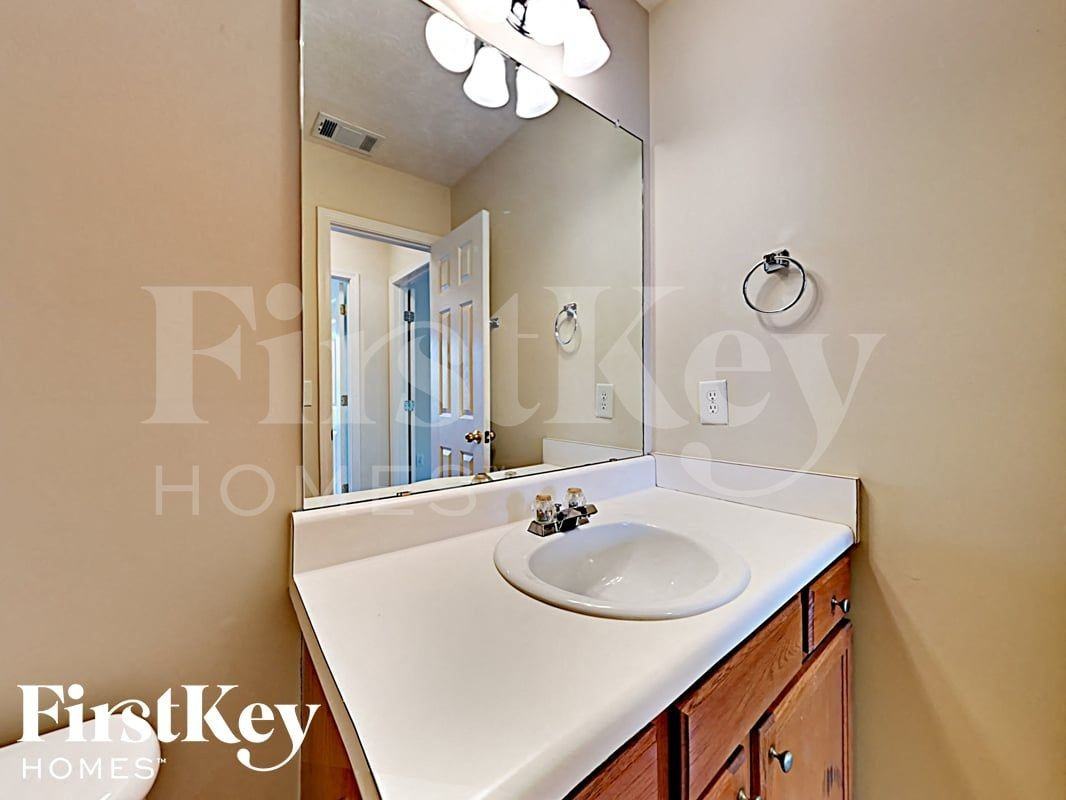 8012 Mustang Ln - Photo 6 of 17