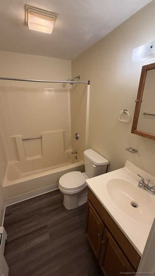 15 Blossom St #2 - Photo 3 of 20