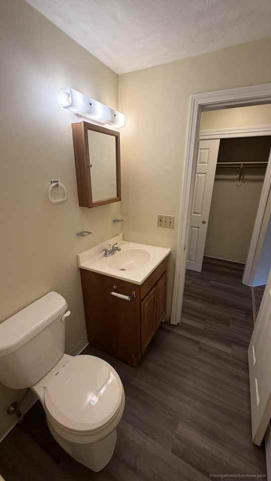 15 Blossom St #2 - Photo 4 of 20