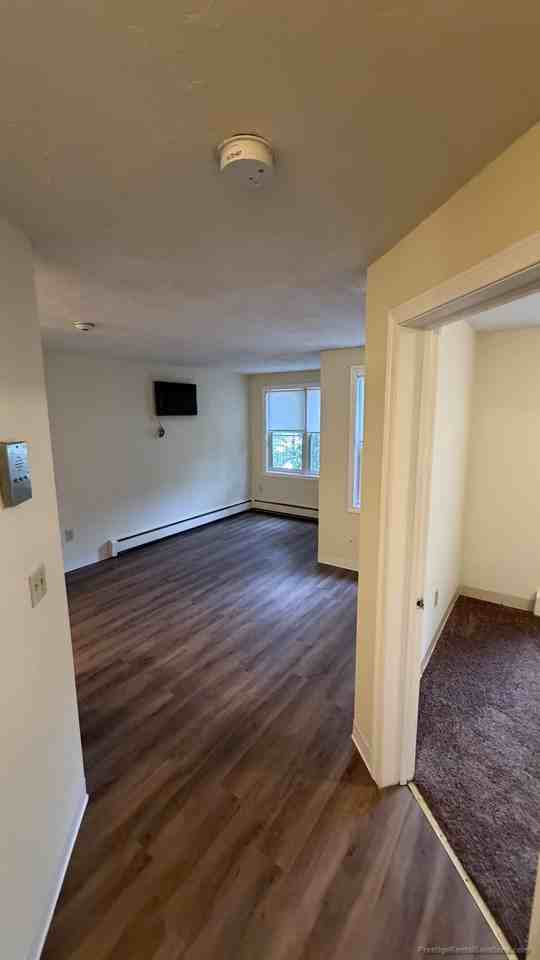 15 Blossom St #2 - Photo 5 of 20