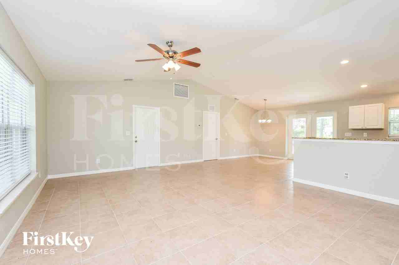 6464 David Blvd - Photo 4 of 16