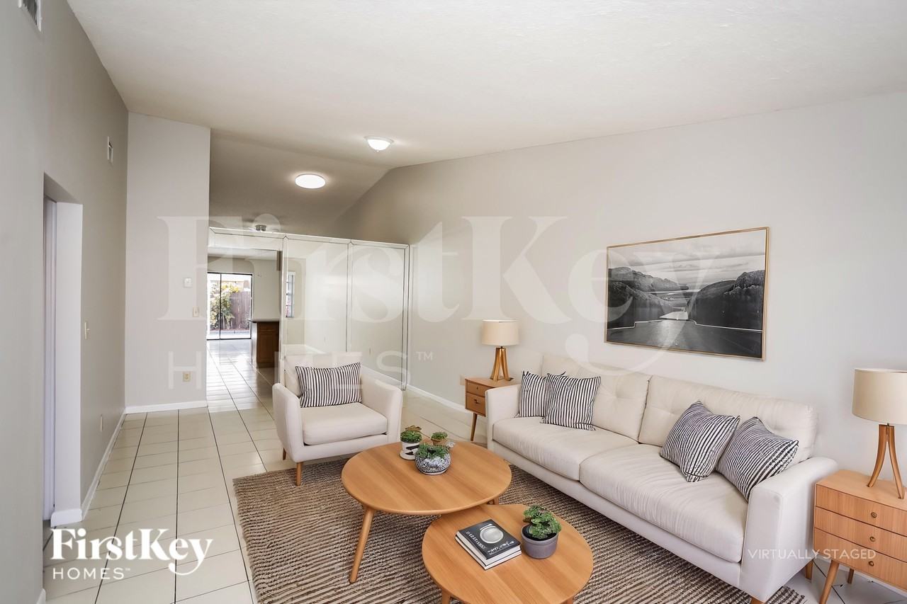5505 Wlane - Photo 4 of 19