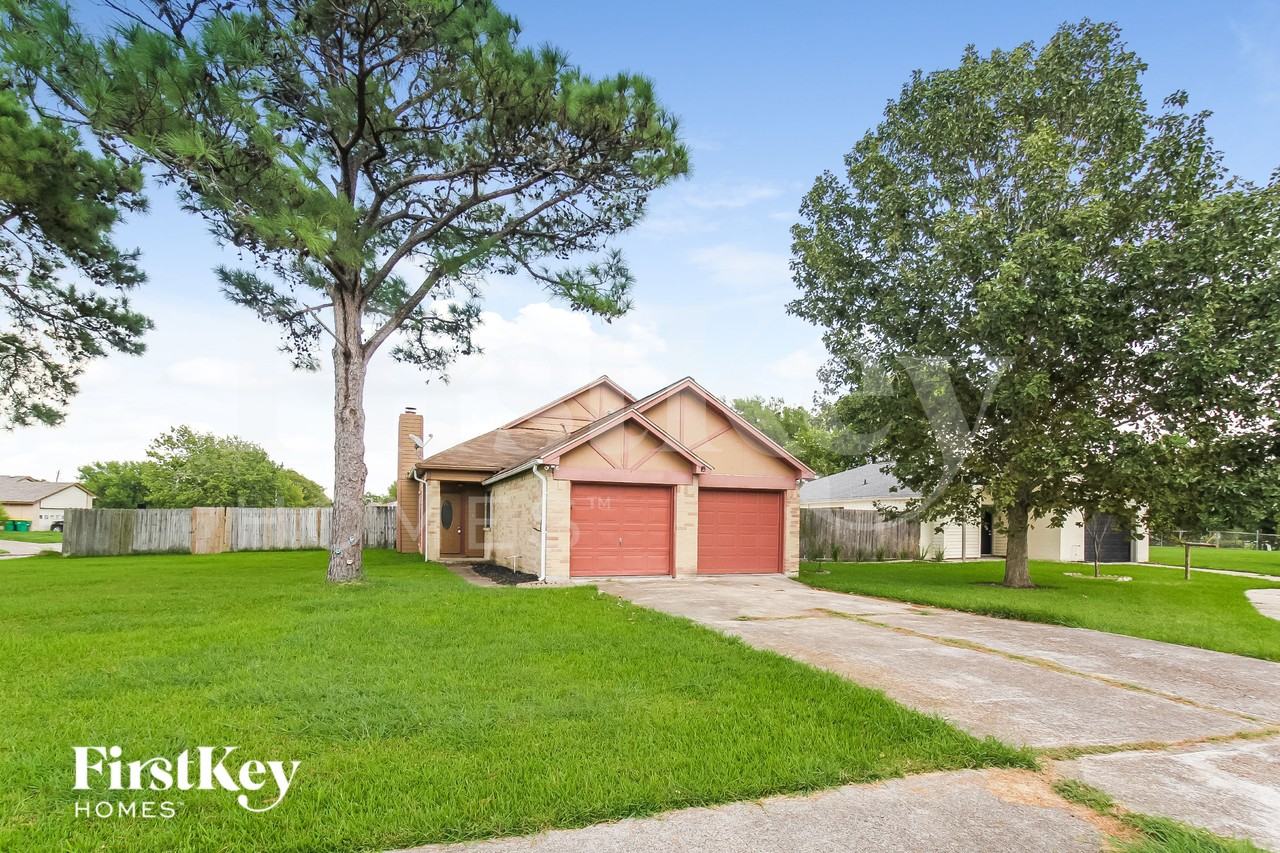 5406 Carousel Cir - Photo 2 of 16
