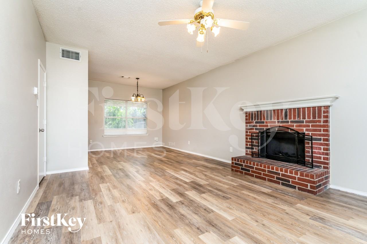 530 Alameda Ave - Photo 3 of 16