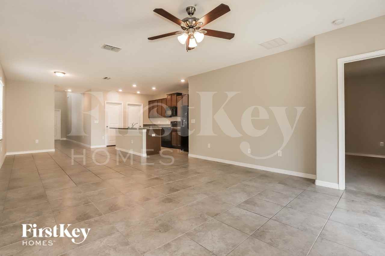 5041 Brickwood Rise Dr - Photo 3 of 17
