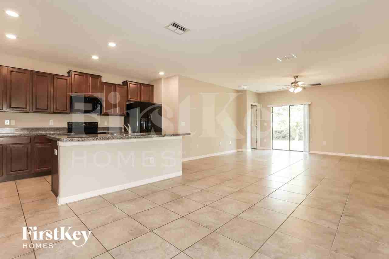 5041 Brickwood Rise Dr - Photo 4 of 17