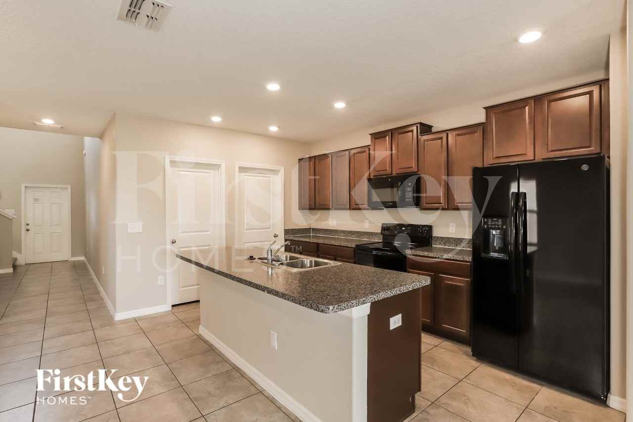5041 Brickwood Rise Dr - Photo 6 of 17