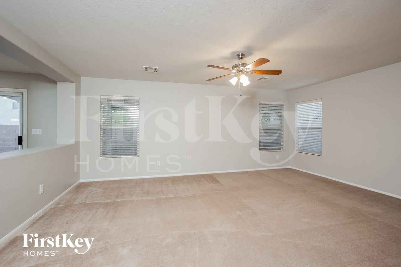 4913 Cherokee Run Ct - Photo 3 of 15