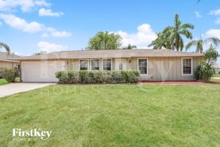 432 Sw 37th Ter - Photo 1 of 1