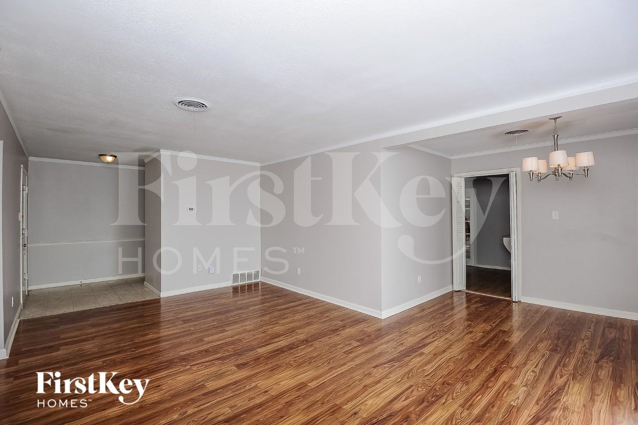 3817 Wren Ave - Photo 3 of 16