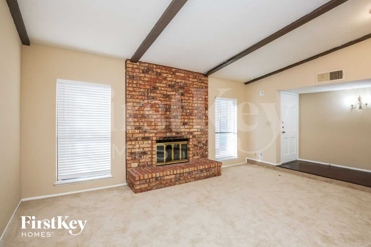 3409 Ardis Dr - Photo 3 of 16
