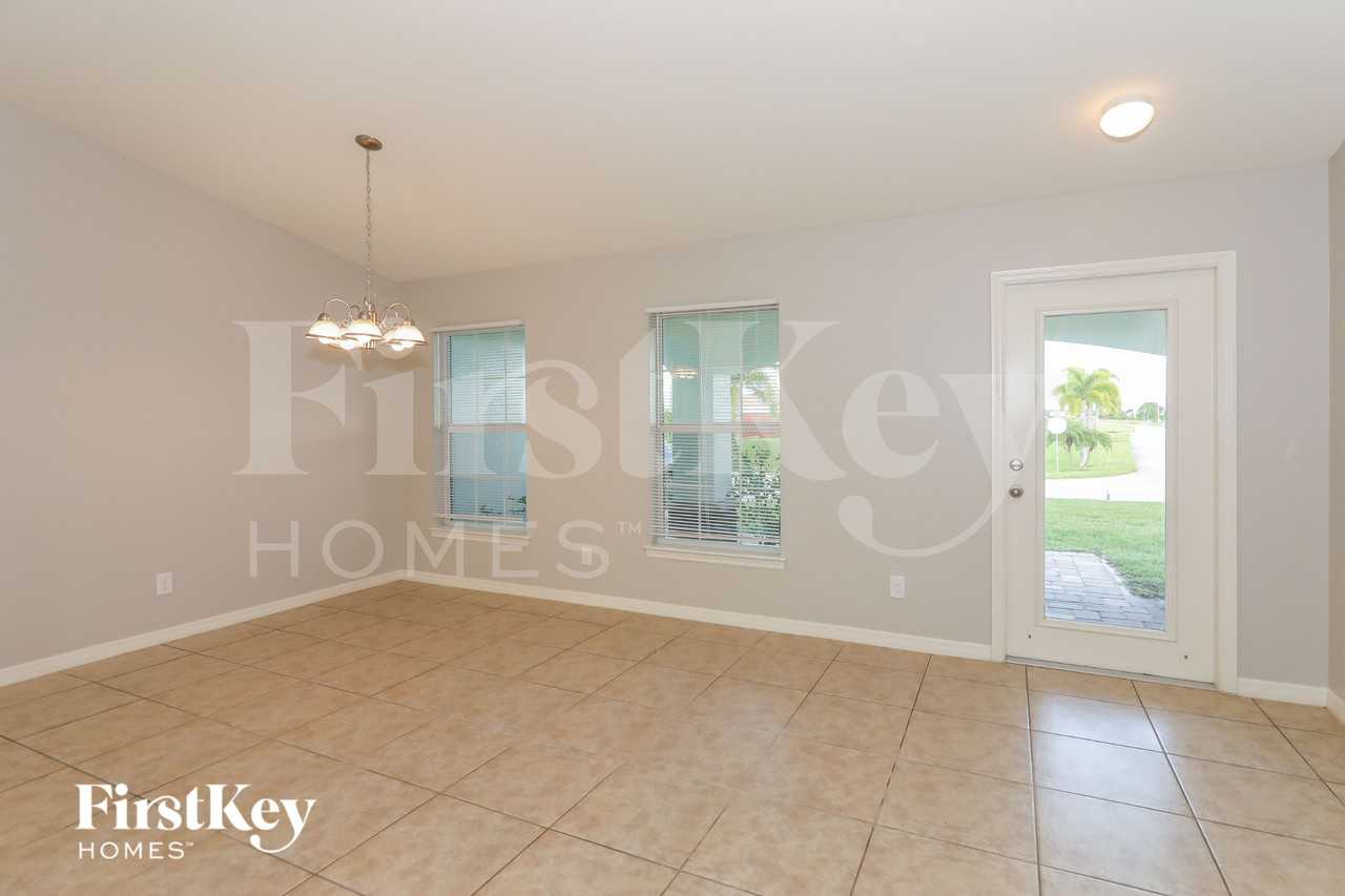 2616 Nw 1st Pl - Photo 2 of 16