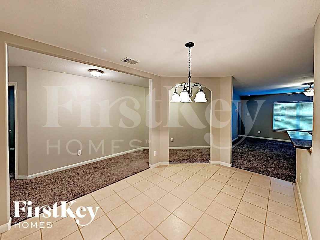 24543 Eagles Claw Dr - Photo 5 of 13