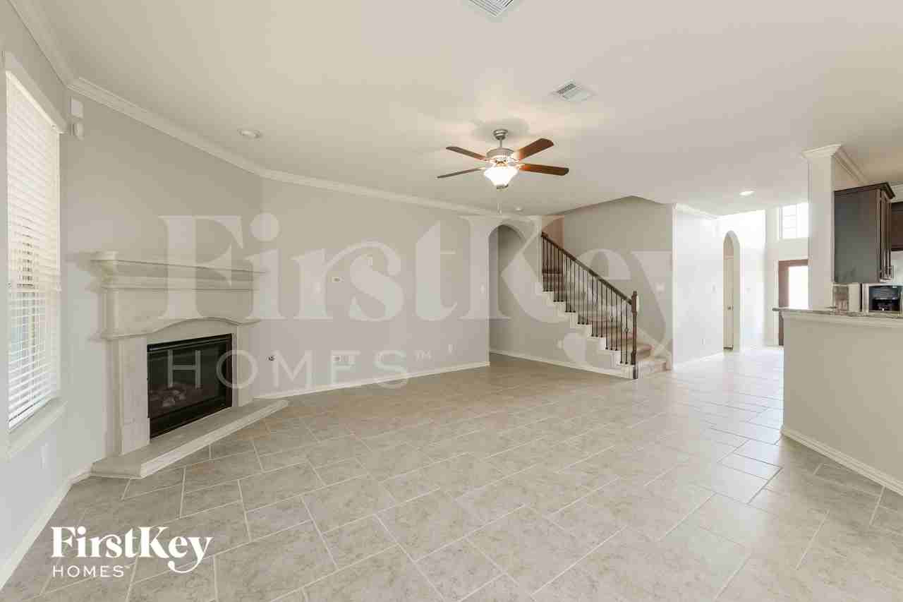 23139 Mestina Knoll Dr - Photo 3 of 16
