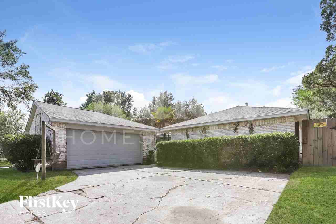 22403 Ivygate Dr - Photo 2 of 16