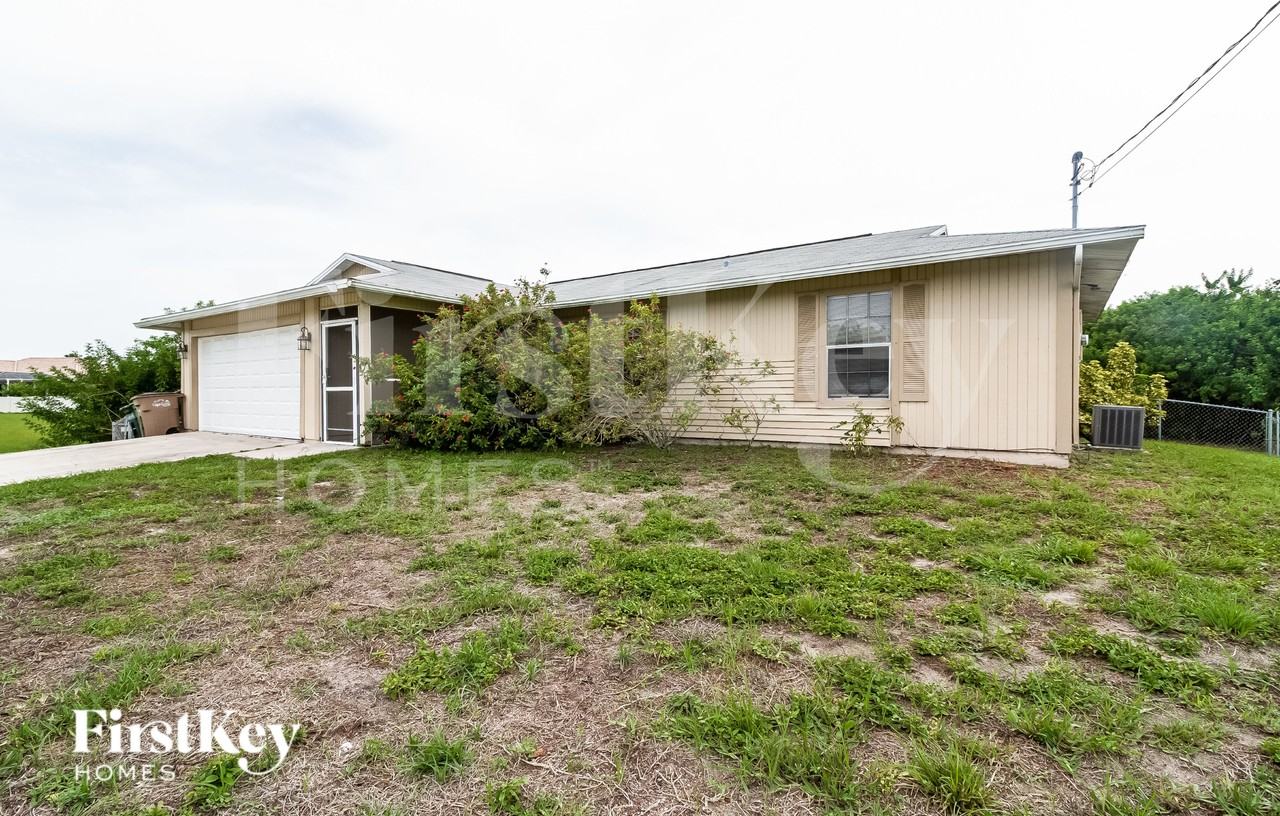 222 Nw 28th Ct - Photo 2 of 16