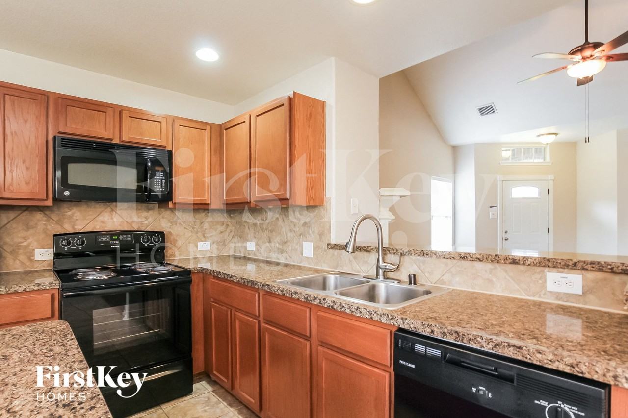 18490 Sunrise Pines Dr - Photo 6 of 15