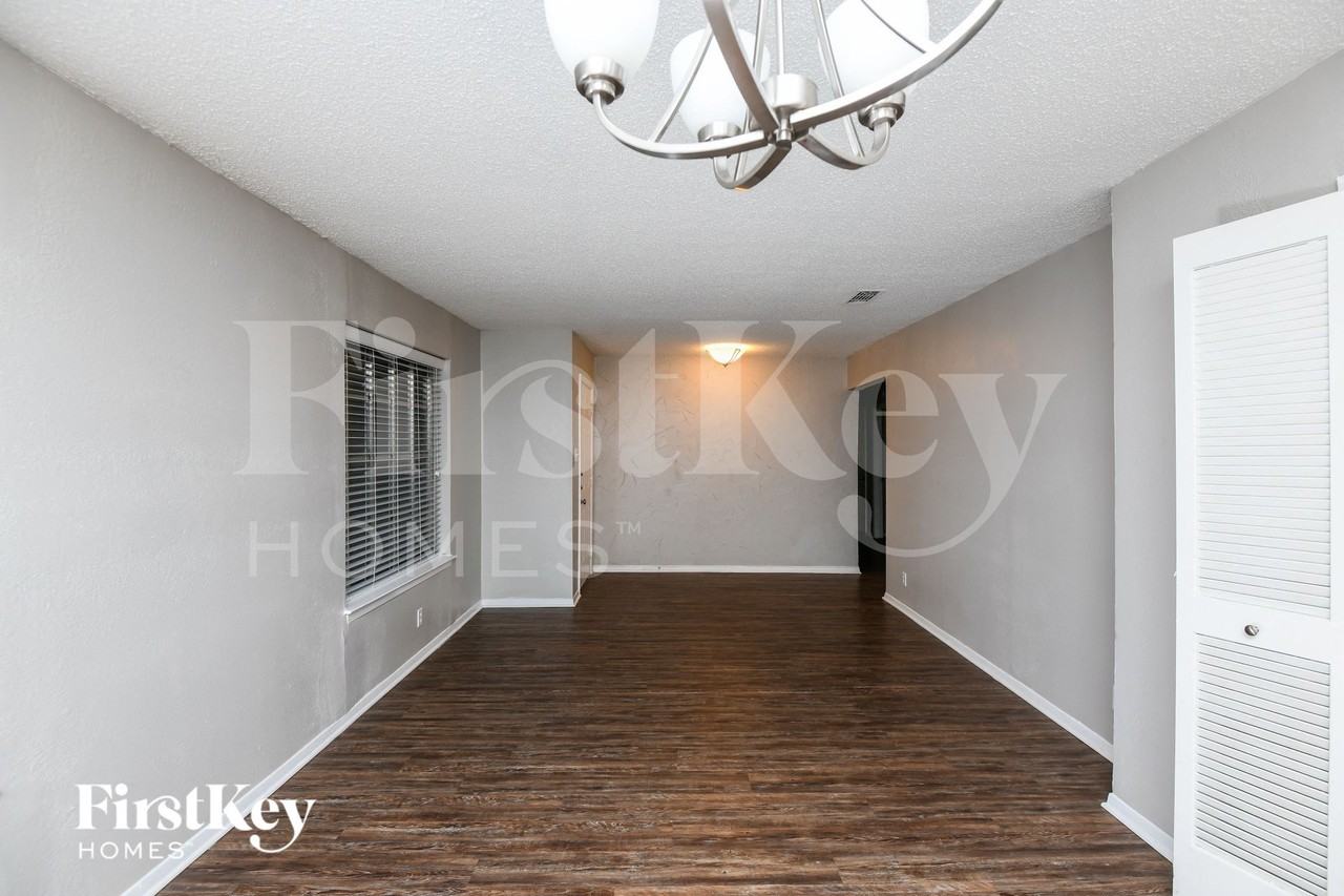 1808 W Cedar Elm Dr - Photo 3 of 15