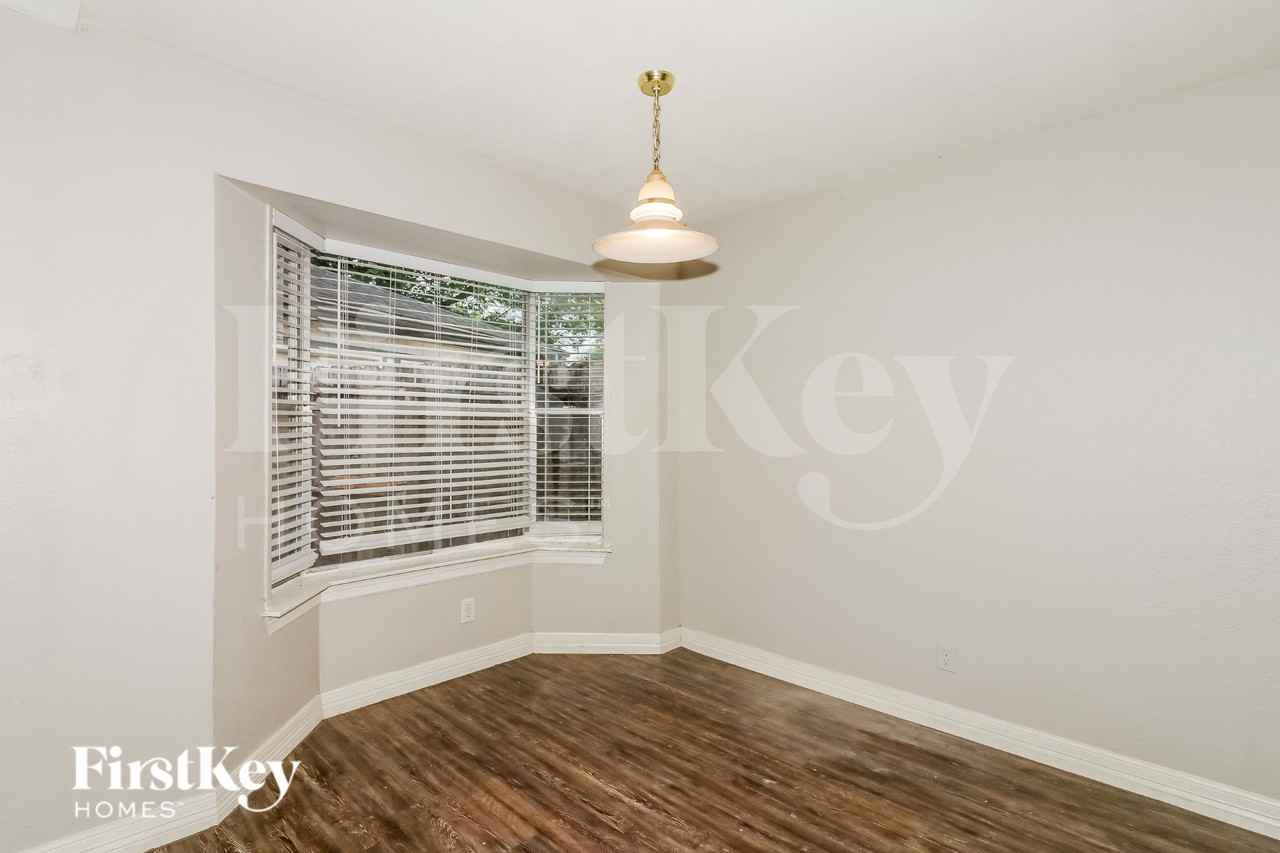 15631 Cascade Point Dr - Photo 4 of 16