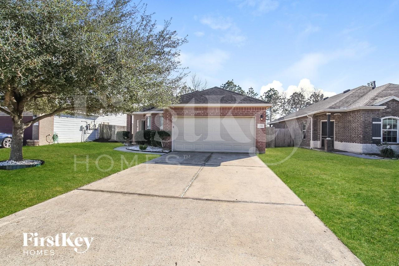 12911 Pine Meadows St - Photo 2 of 16