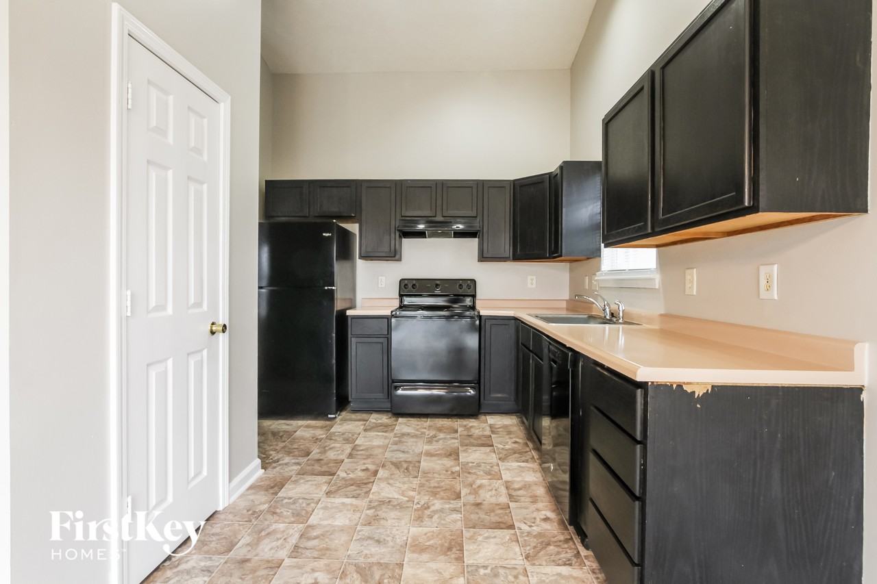 11638 Lone Pine Cir - Photo 6 of 15