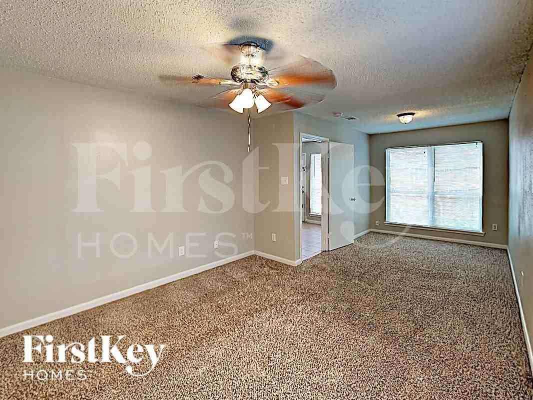 11319 Snow Bay Dr - Photo 7 of 16