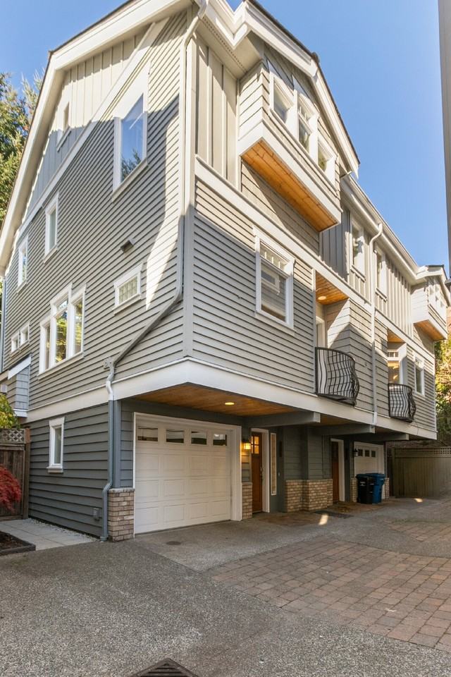 1133 10th Ave E #A - Photo 2 of 40
