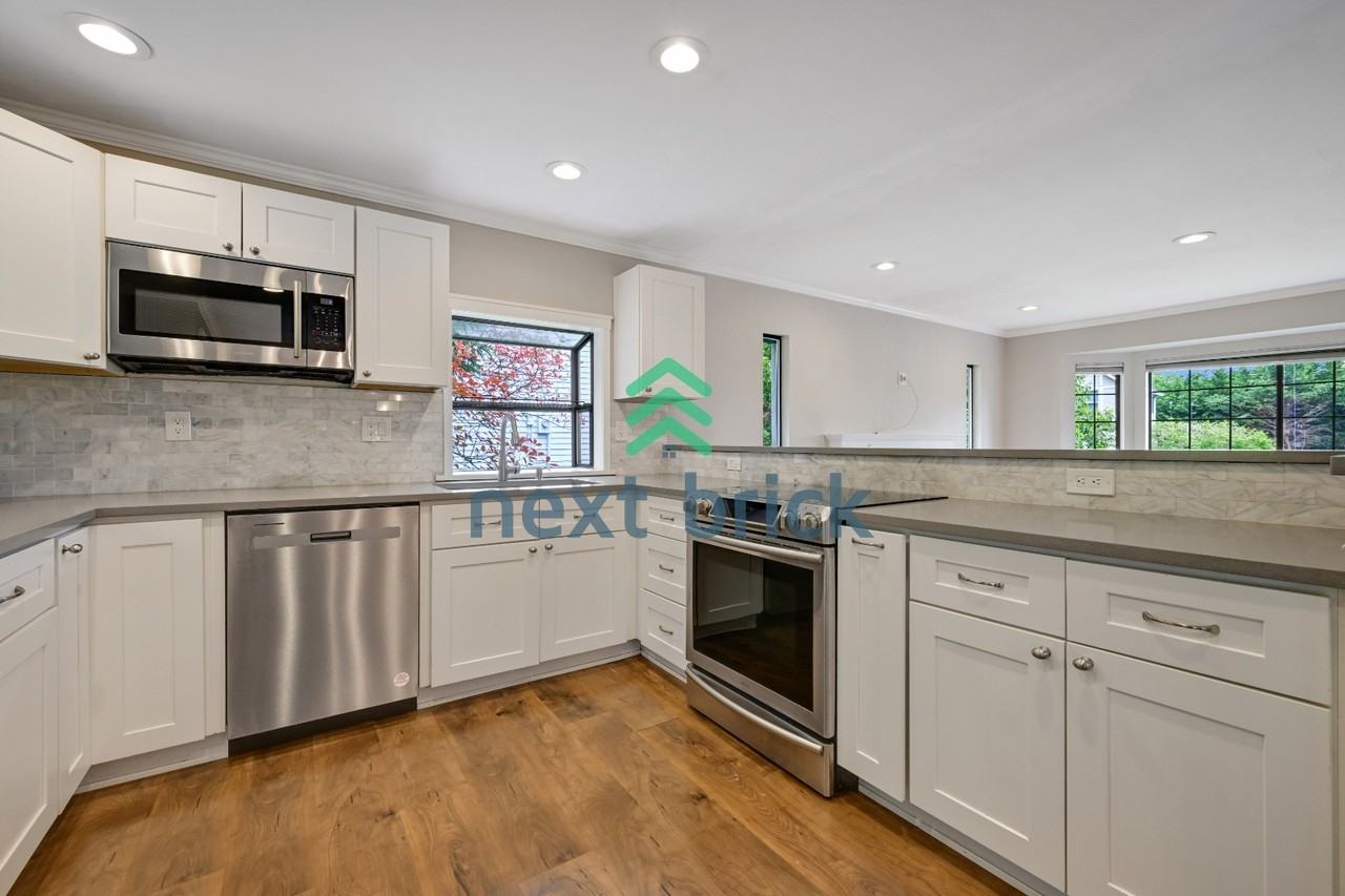 16449 Se 39th Pl - Photo 4 of 24