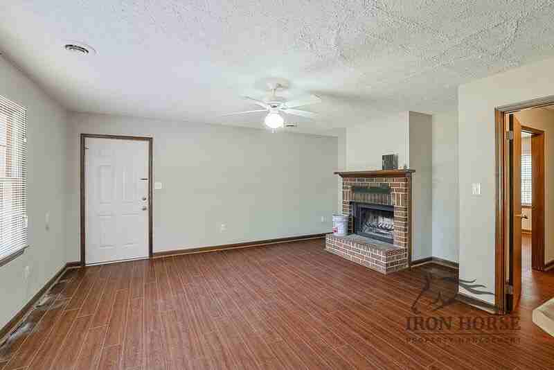 229 Ben Burton Cir - Photo 5 of 24