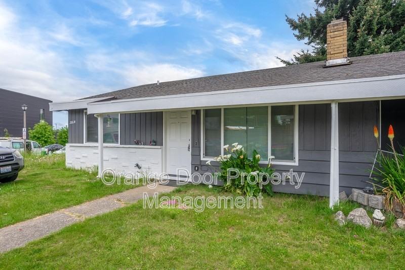28614 46th Ave S #1 - Photo 2 of 25
