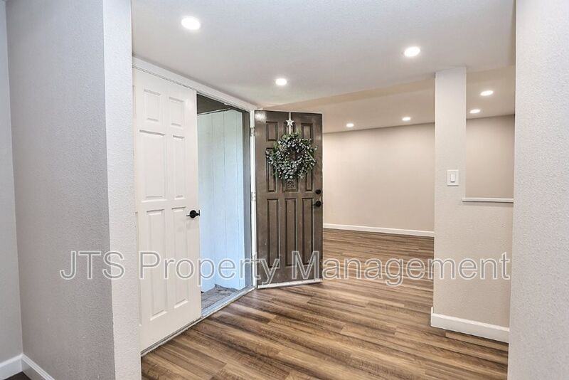 3160 Watt Ave - Photo 3 of 50