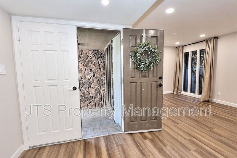 3160 Watt Ave - Photo 4 of 50