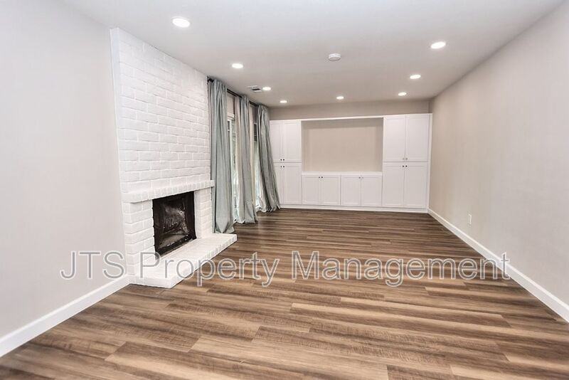 3160 Watt Ave - Photo 6 of 50