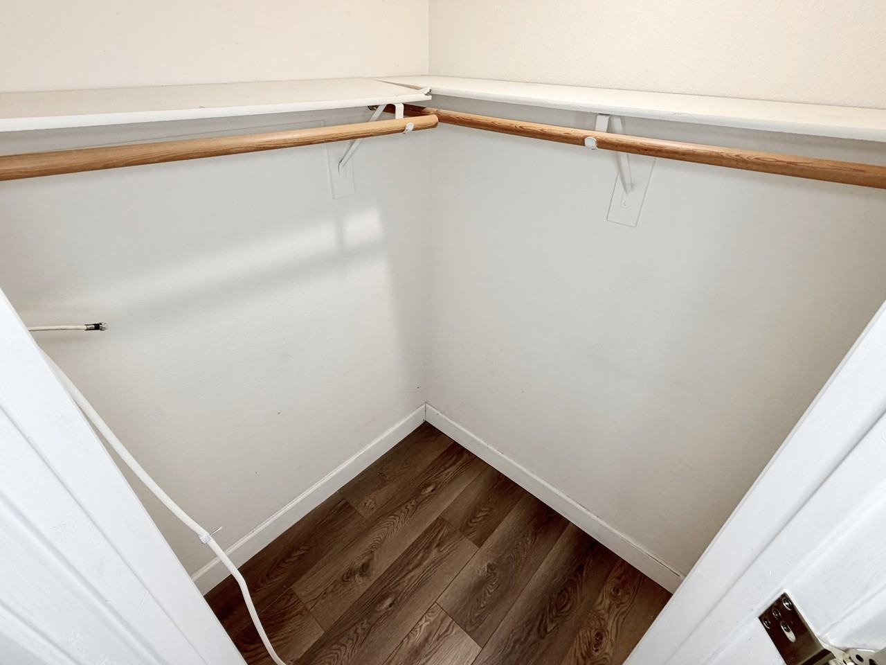 415 Mooney Dr #B - Photo 7 of 50