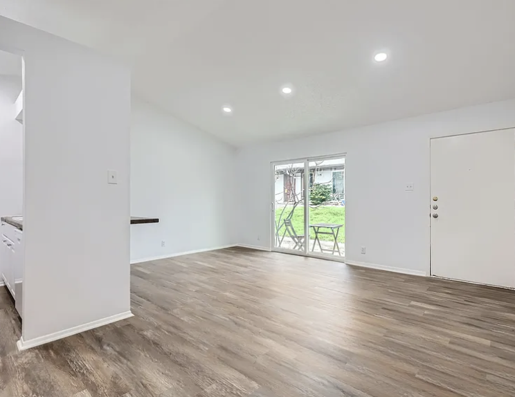 1301 Hollow Creek Dr #2 - Photo 5 of 13