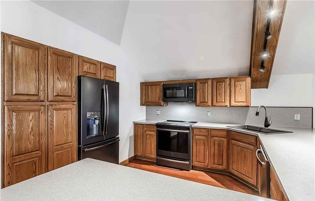 10 Foery Dr #407 - Photo 7 of 14