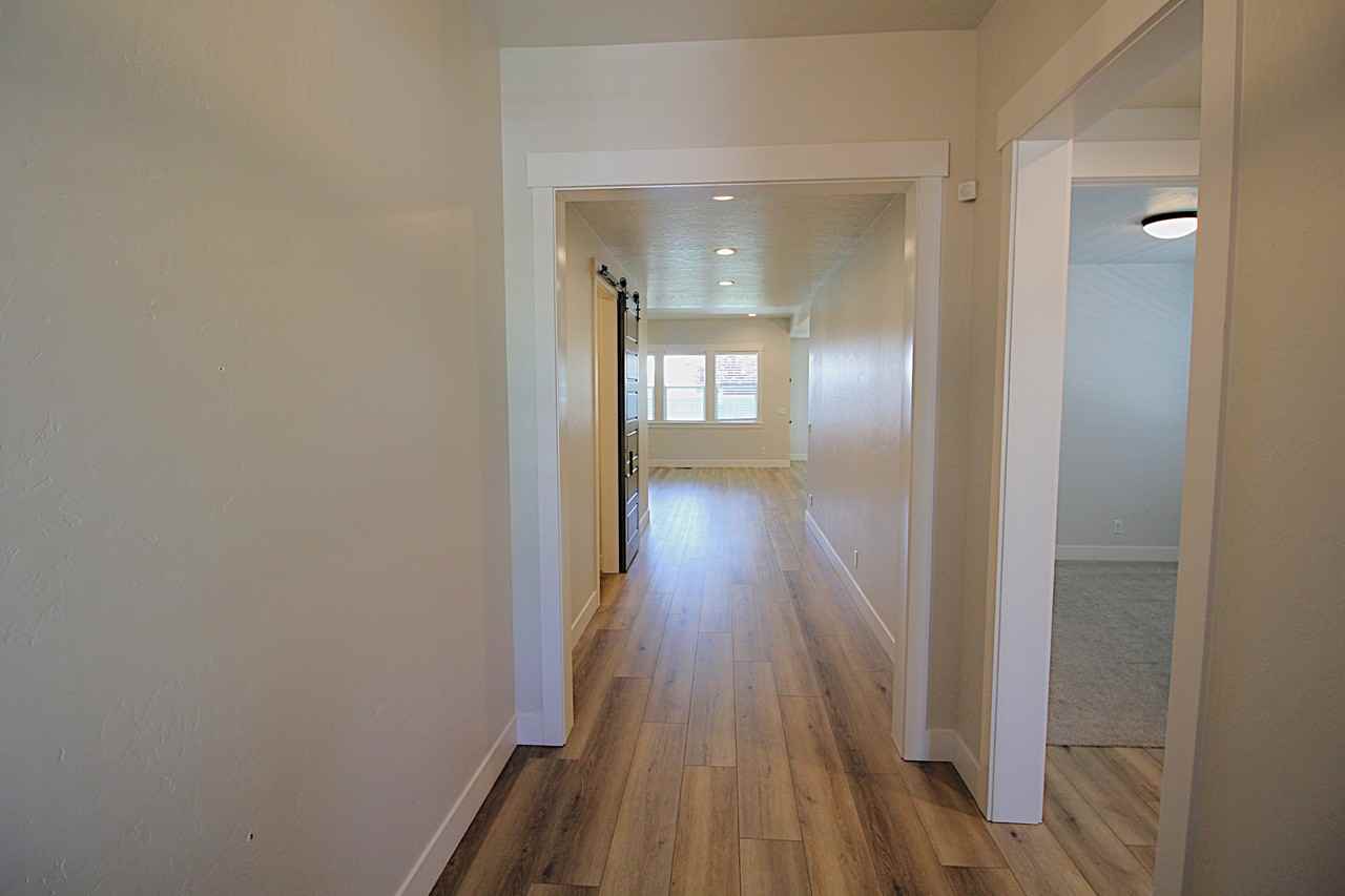 18285 Arch Haven Way - Photo 4 of 27