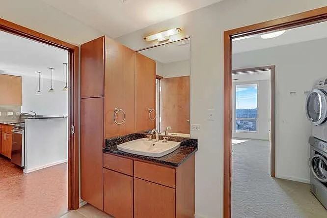 301 N Neil St - Photo 2 of 9