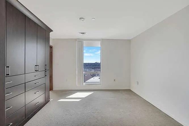 301 N Neil St - Photo 7 of 9