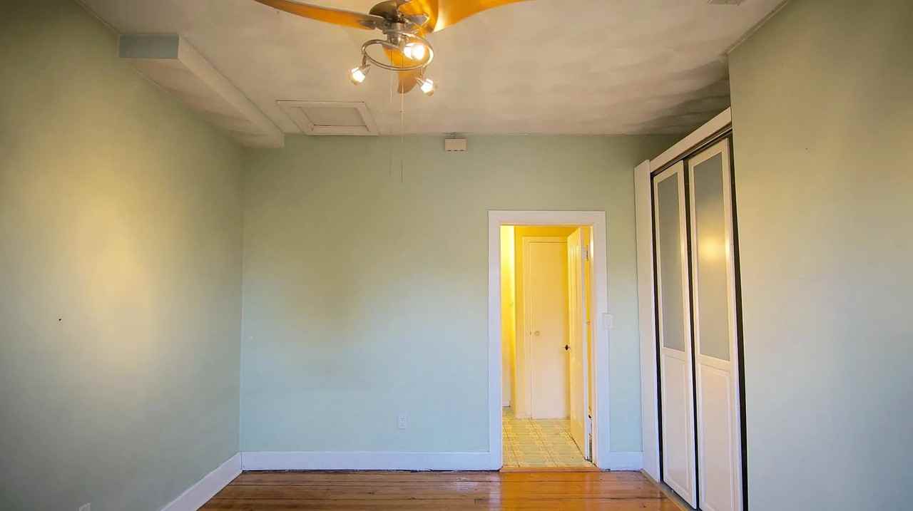 124 Almy St - Photo 4 of 11