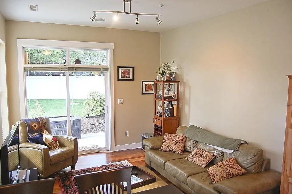 31 Wheeler St - Photo 6 of 6