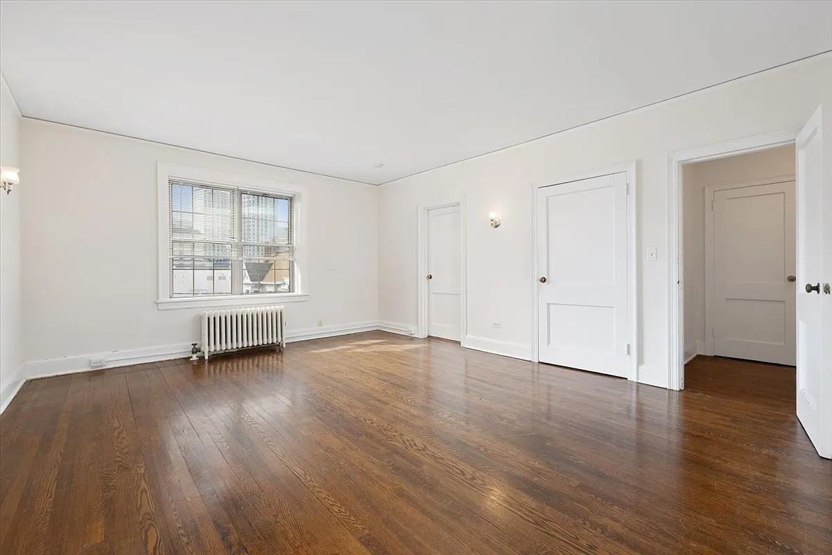 20 Spring St - Photo 7 of 11